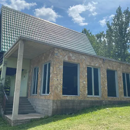 Izletiste Pocivala Holiday home *